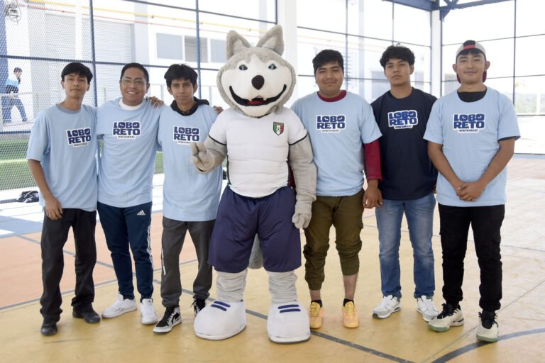 Participa comunidad de CU2 en Lobo Reto Futbolero